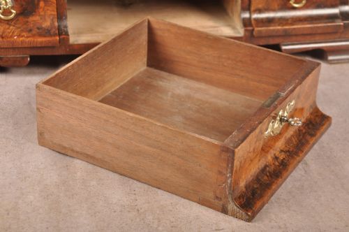 18TH CENTURY WALNUT TOILET MIRROR - ADDITIONAL PHOTO 10