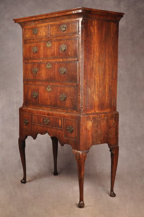 EXCEPTIONAL EARLY 18TH CENTURY WALNUT CHEST ON STAND - ADDITIONAL PHOTO 1