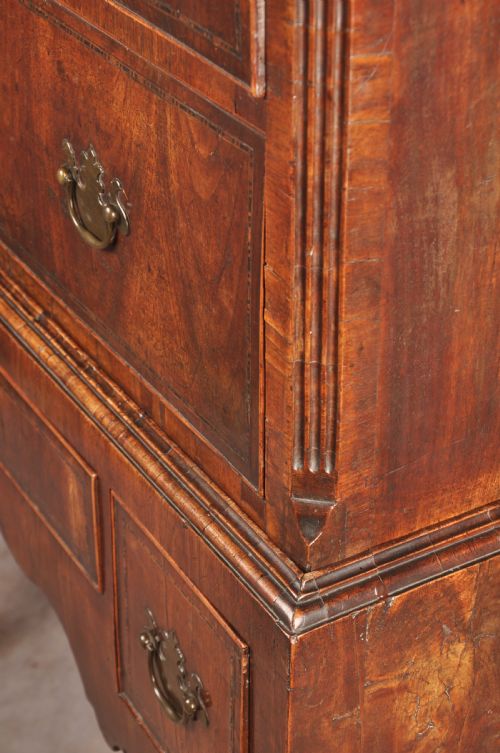 EXCEPTIONAL EARLY 18TH CENTURY WALNUT CHEST ON STAND - ADDITIONAL PHOTO 8