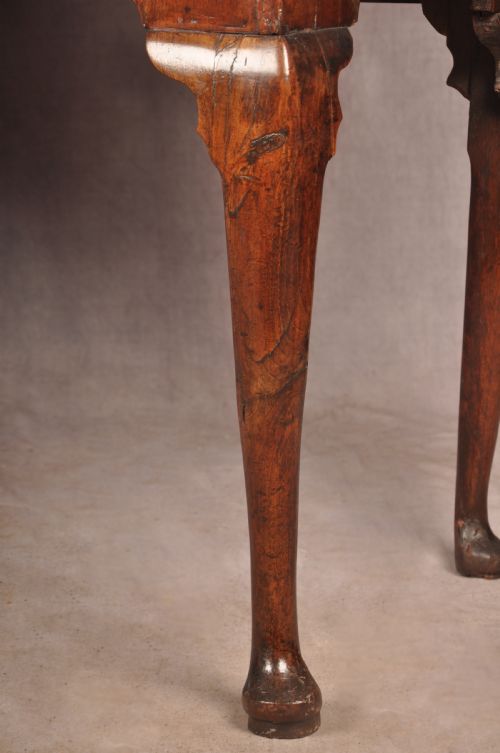 EXCEPTIONAL EARLY 18TH CENTURY WALNUT CHEST ON STAND - ADDITIONAL PHOTO 13