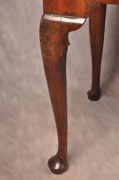 EXCEPTIONAL EARLY 18TH CENTURY WALNUT CHEST ON STAND - ADDITIONAL PHOTO 16