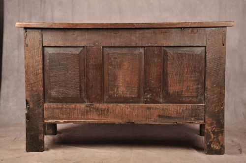 17TH CENTURY ARCADED OAK COFFER - ADDITIONAL PHOTO 14