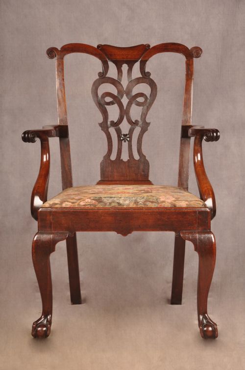 FINE 18TH CENTURY IRISH MAHOGANY ARMCHAIR - ADDITIONAL PHOTO 2