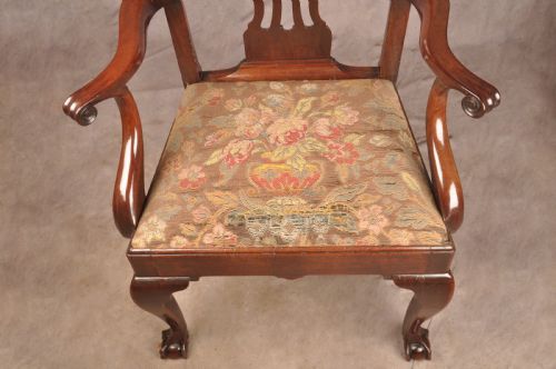 FINE 18TH CENTURY IRISH MAHOGANY ARMCHAIR - ADDITIONAL PHOTO 16