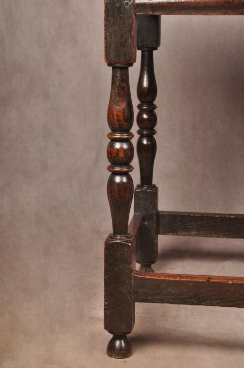 A 17TH CENTURY OAK SIDE TABLE - ADDITIONAL PHOTO 4