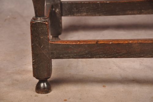 A 17TH CENTURY OAK SIDE TABLE - ADDITIONAL PHOTO 5
