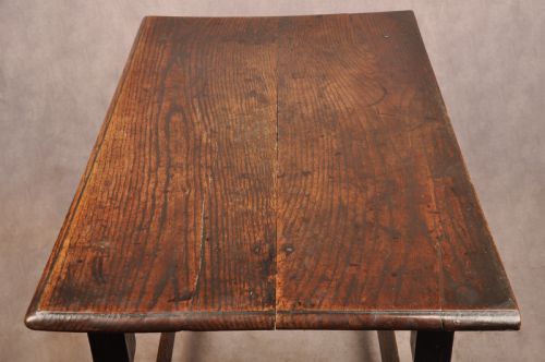 A 17TH CENTURY OAK SIDE TABLE - ADDITIONAL PHOTO 7