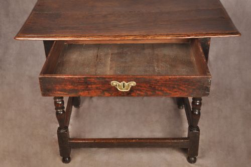 A 17TH CENTURY OAK SIDE TABLE - ADDITIONAL PHOTO 9