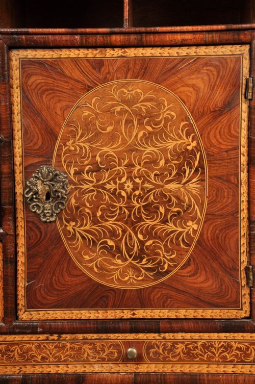 IMPORTANT 17TH CENTURY ARABESQUESEAWEED MARQUETRY ESCRITOIRE ON STAND - ADDITIONAL PHOTO 11