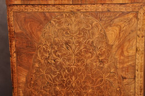 IMPORTANT 17TH CENTURY ARABESQUESEAWEED MARQUETRY ESCRITOIRE ON STAND - ADDITIONAL PHOTO 20