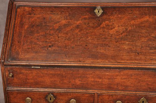 QUEEN ANNE OAK BUREAU - ADDITIONAL PHOTO 13