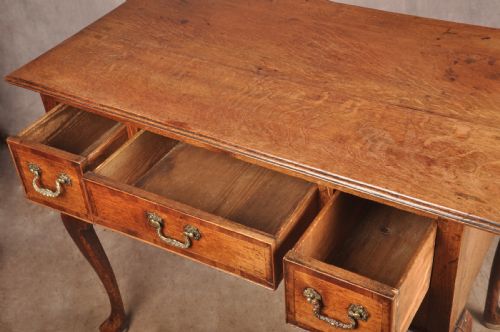 FINE MID 18TH CENTURY OAK LOWBOY SIDE TABLE - ADDITIONAL PHOTO 9