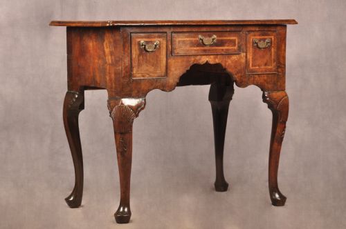 RARE EARLY 18TH CENTURY WALNUT LOWBOY - ADDITIONAL PHOTO 1