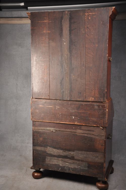 17TH CENTURY BURR WALNUT BUREAU CABINET - ADDITIONAL PHOTO 15