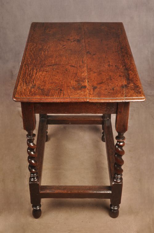 SMALL 17TH CENTURY OAK SIDE TABLE - ADDITIONAL PHOTO 12