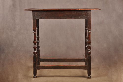 RARE 17TH CENTURY OAK CENTRE TABLE - ADDITIONAL PHOTO 1