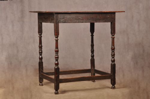 RARE 17TH CENTURY OAK CENTRE TABLE - ADDITIONAL PHOTO 2