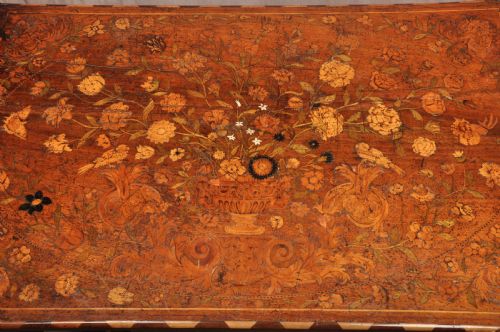 A MAGNIFICENT 17TH CENTURY DUTCH MARQUETRY CENTRE TABLE - ADDITIONAL PHOTO 5