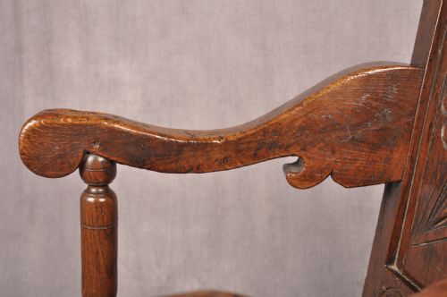 17TH CENTURY OAK WAINSCOT CHAIR - ADDITIONAL PHOTO 4