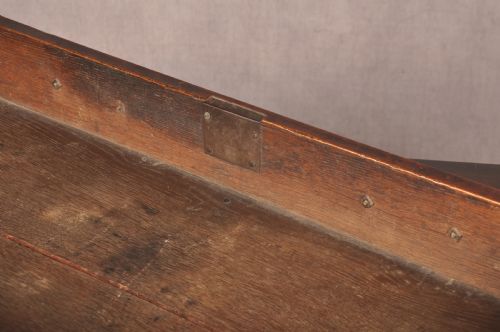 SMALL 18TH CENTURY MAHOGANY CHEST OF DRAWERS - ADDITIONAL PHOTO 11