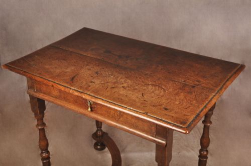 RARE 17TH CENTURY OAK SIDE TABLE - ADDITIONAL PHOTO 1
