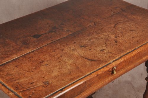 RARE 17TH CENTURY OAK SIDE TABLE - ADDITIONAL PHOTO 10