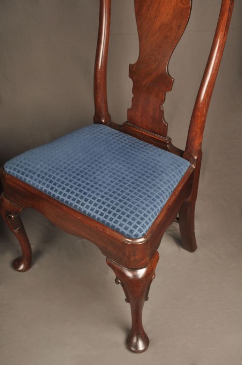 A FINE PAIR OF GEORGE I MAHOGANY SIDE CHAIRS - ADDITIONAL PHOTO 6