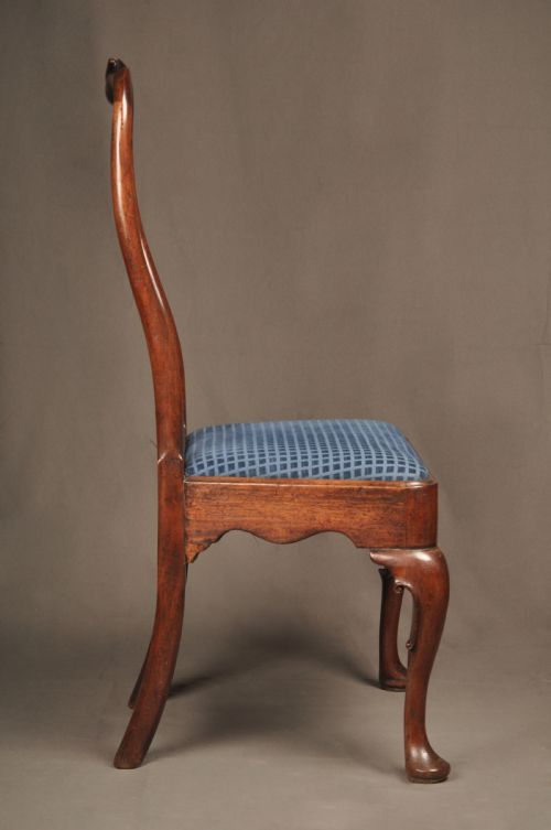 A FINE PAIR OF GEORGE I MAHOGANY SIDE CHAIRS - ADDITIONAL PHOTO 8