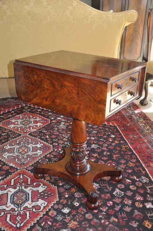 FINE REGENCY PEMBROKE TABLE - ADDITIONAL PHOTO 1
