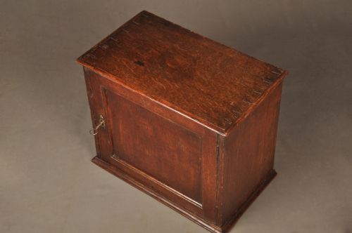 MID 18TH CENTURY OAK SPICE CUPBOARD - ADDITIONAL PHOTO 3