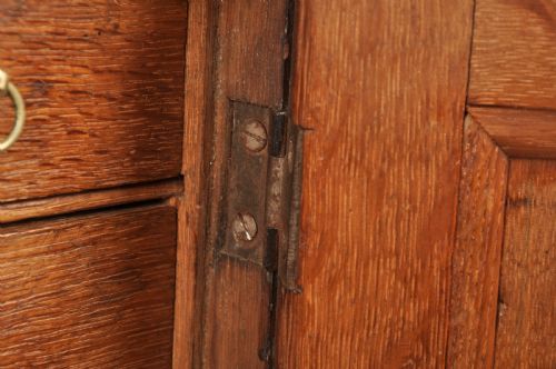 MID 18TH CENTURY OAK SPICE CUPBOARD - ADDITIONAL PHOTO 6
