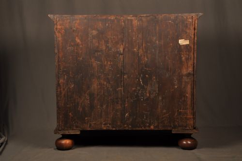 BEAUTIFUL 17TH CENTURY OLIVE OYSTER CHEST OF DRAWERS - ADDITIONAL PHOTO 10