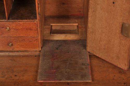 MID 18TH CENTURY OAK BUREAU - ADDITIONAL PHOTO 14