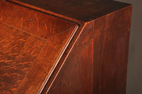 MID 18TH CENTURY OAK BUREAU - ADDITIONAL PHOTO 17