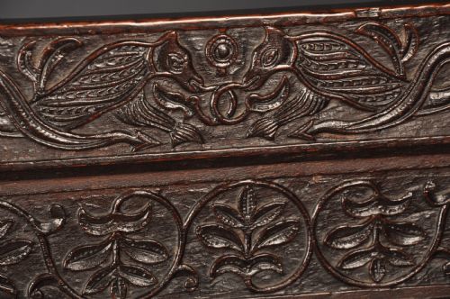 RARE 17TH CENTURY OAK NORTH COUNTRY BOX SETTLE - ADDITIONAL PHOTO 1