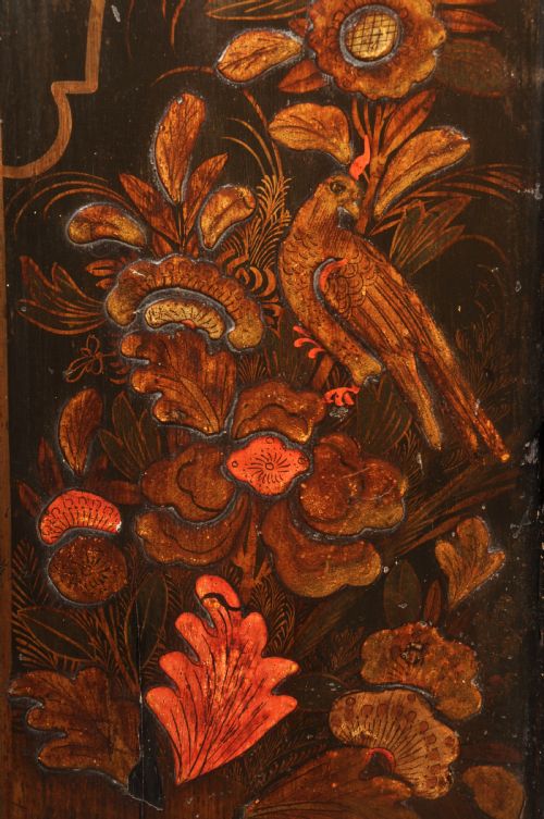 EARLY 18TH CENTURY JAPANNED CORNER CUPBOARD - ADDITIONAL PHOTO 1