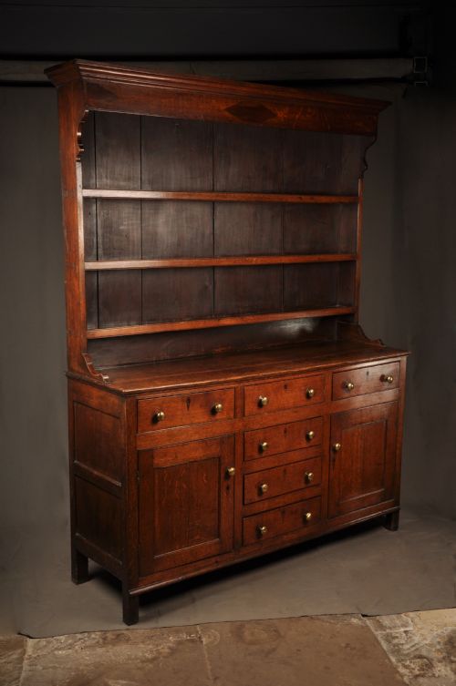 18TH CENTURY OAK DRESSER - ADDITIONAL PHOTO 1