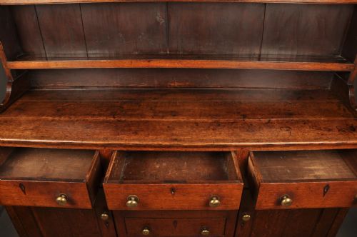 18TH CENTURY OAK DRESSER - ADDITIONAL PHOTO 7