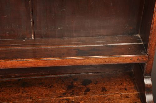 18TH CENTURY OAK DRESSER - ADDITIONAL PHOTO 12