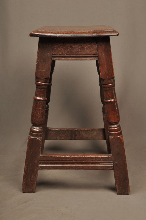 A SUPERB MID 18TH CENTURY OAK JOINT STOOL - ADDITIONAL PHOTO 3