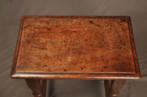 A SUPERB MID 18TH CENTURY OAK JOINT STOOL - ADDITIONAL PHOTO 9
