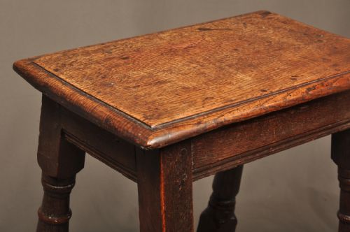 A SUPERB MID 18TH CENTURY OAK JOINT STOOL - ADDITIONAL PHOTO 10