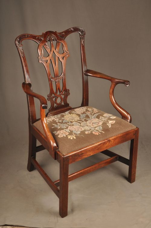 SUPERB 18TH CENTURY MAHOGANY CHIPPENDALE ARMCHAIR - ADDITIONAL PHOTO 1