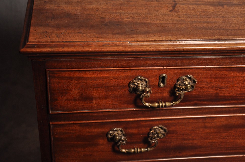 Fine 18th Century Mahogany Chest of Drawers View III
