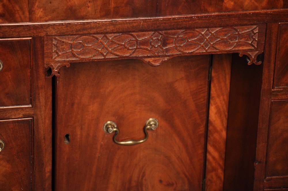 18th Century Chippendale Mahogany Kneehole Desk View X