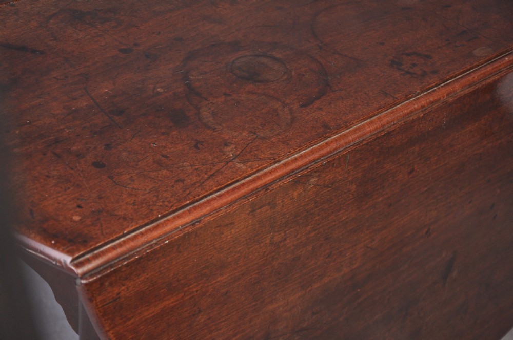 Early 18th Century Mahogany Drop Leaf Dining Table View VI