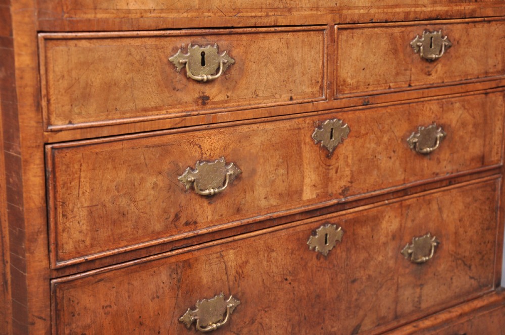 Early 18th Century Walnut Bureau View VII