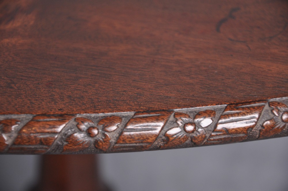 Fine 18th Century Tripod Table  View III