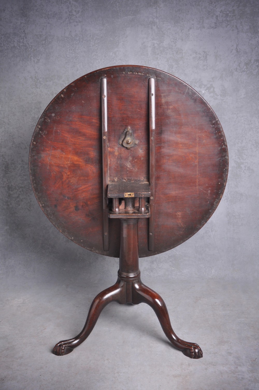 Mid 18th Century Mahogany tripod View V