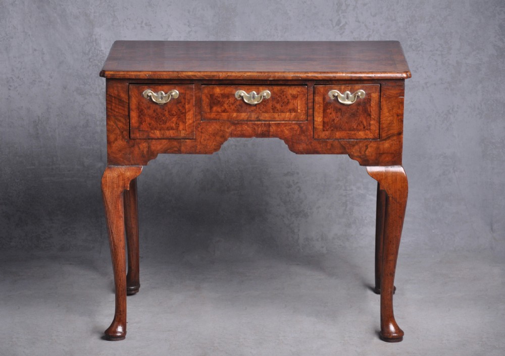 Early 18th Century Burr Yew Wood Lowboy View II